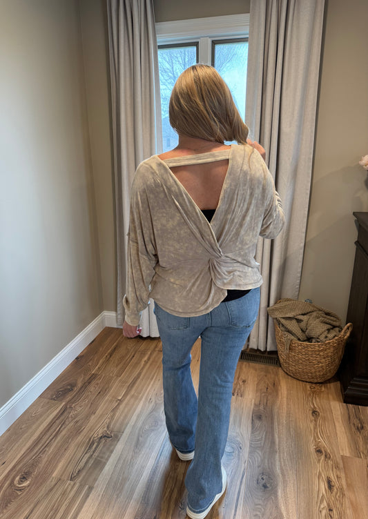 Lyla - Twist Back Ribbed Long Sleeve Top