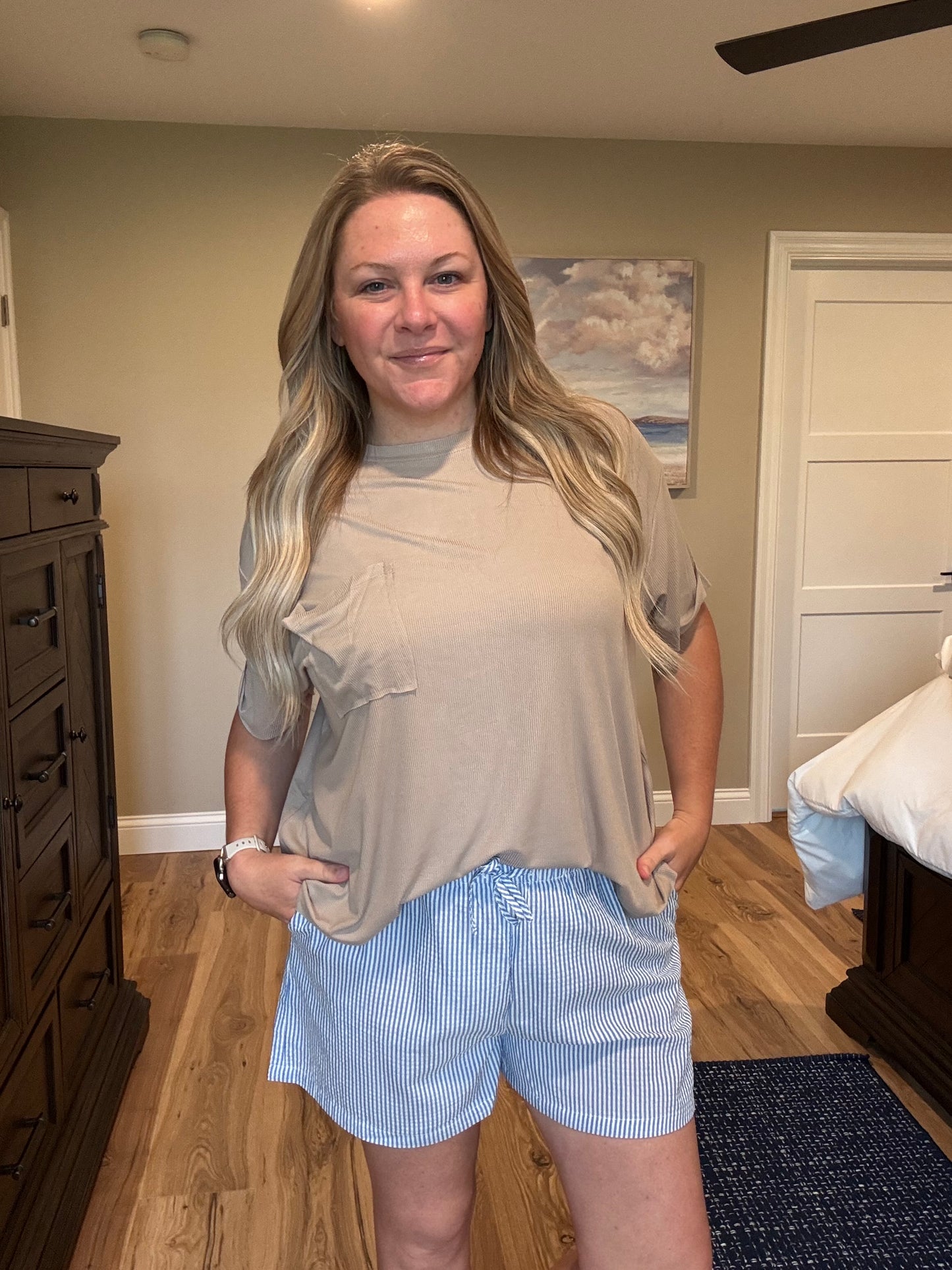 Elise - Oversized Ribbed Pocket Tee