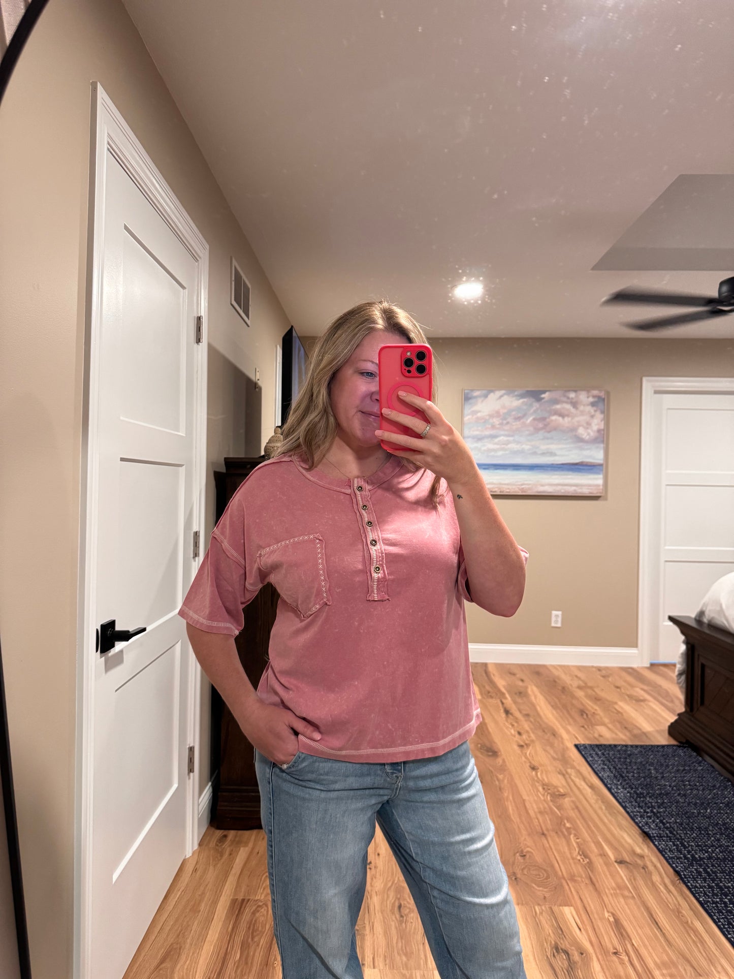 Kylie - Mineral Washed Tee